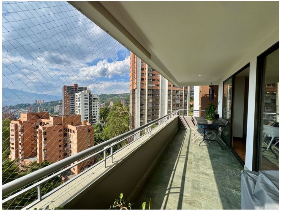 Venta apartamento Medellín El Poblado La Calera — foto 3