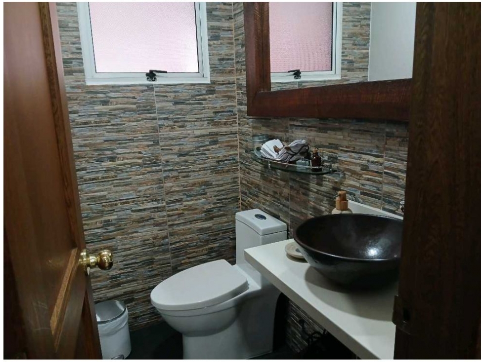 Vendo casa Medellín, El Poblado Loma del Campestre — foto 3