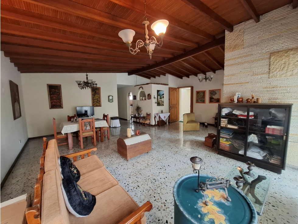 Casa en venta 2do piso + apartaestudio independiente en Estadio - 1