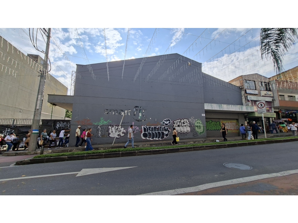 Local comercial en venta en Manchester - Bello