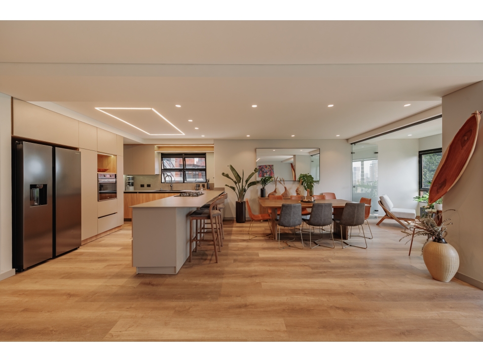 Apartamento remodelado, cerca a Provenza, Poblado