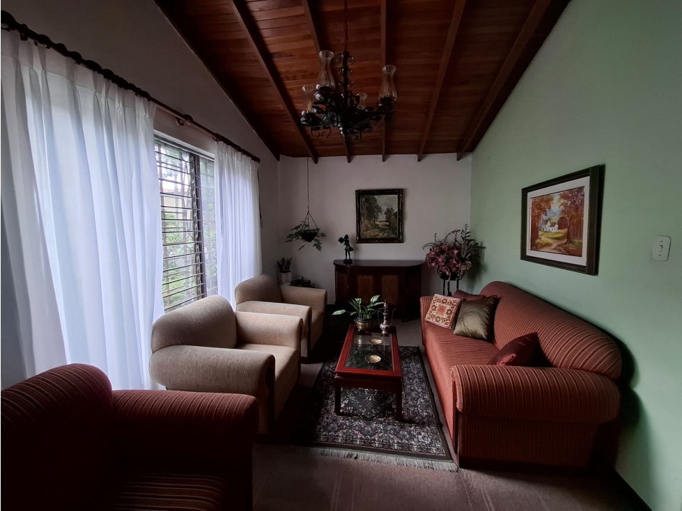 Casa lote en venta en Belén Fátima, Medellín | Potencial constructivo
