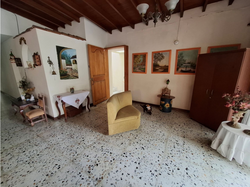 Casa en venta 2do piso + apartaestudio independiente en Estadio - 2