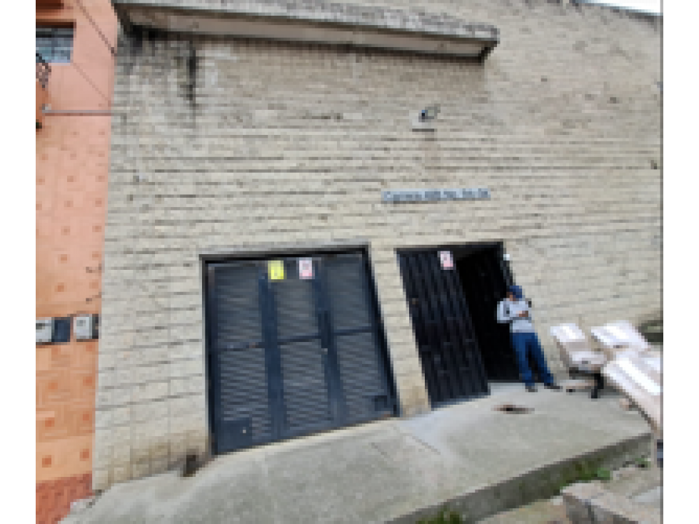 BODEGA CON OFICINAS EN VENTA MEDELLÍN (ARANJUEZ)