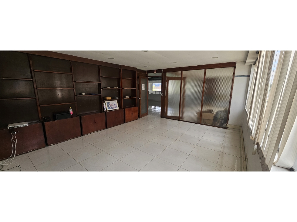 Locales comerciales en arriendo | Centro Logístico, Logika Calle 13 - 6