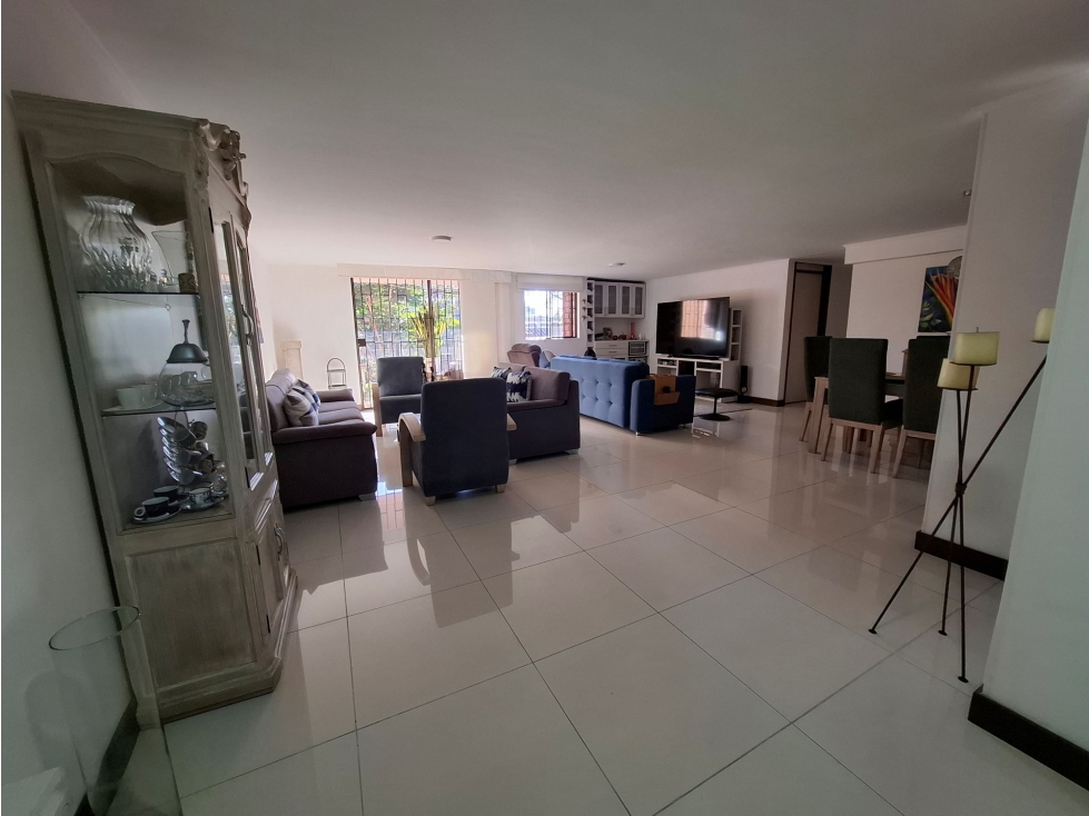 Apartamento en venta 143.99m² | Laureles Bolivariana | Medellín — foto 2
