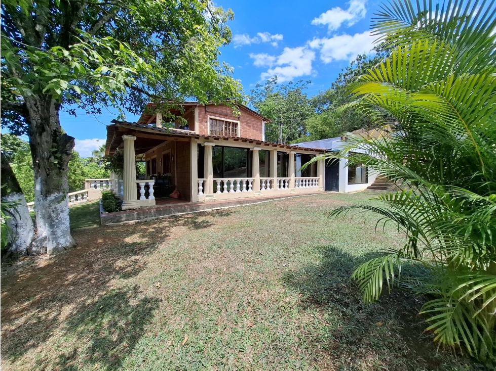 Finca de 10.032m² lote y 359m² construida | La Miranda | Sopetrán - 2