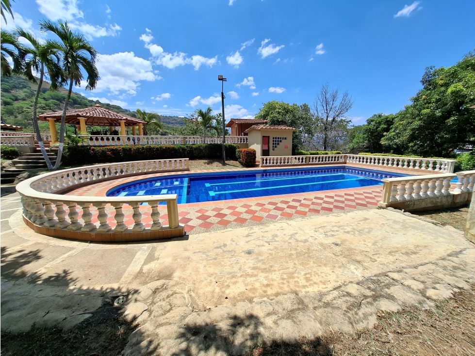 Finca de 10.032m² lote y 359m² construida | La Miranda | Sopetrán - 3