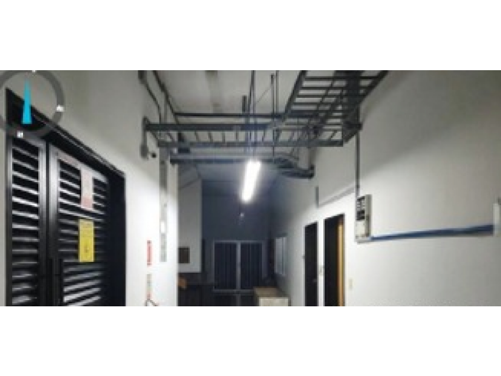 BODEGA CON OFICINAS EN VENTA MEDELLÍN (ARANJUEZ) — foto 3