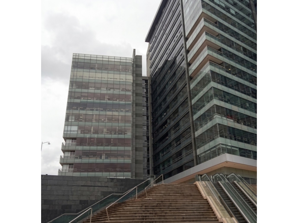 Local Comercial Centro Empresarial Paralelo 108