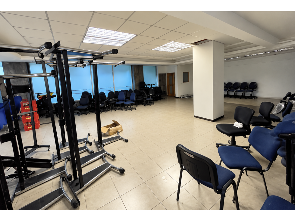 Local comercial en arriendo de 734 m² | Centro de Bogotá — foto 2
