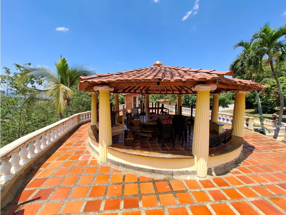 Finca de 10.032m² lote y 359m² construida | La Miranda | Sopetrán - 6