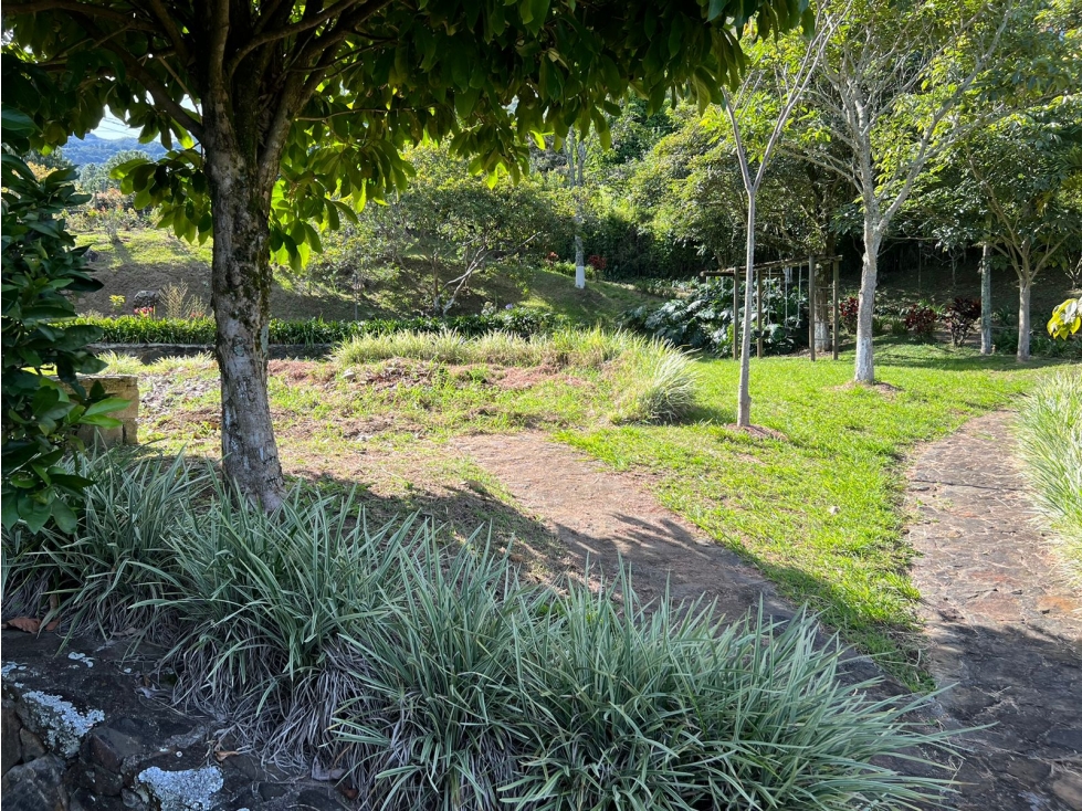 LOTE Y CONSTRUCCION EN PARCELACIÓN - COPACABANA — foto 5
