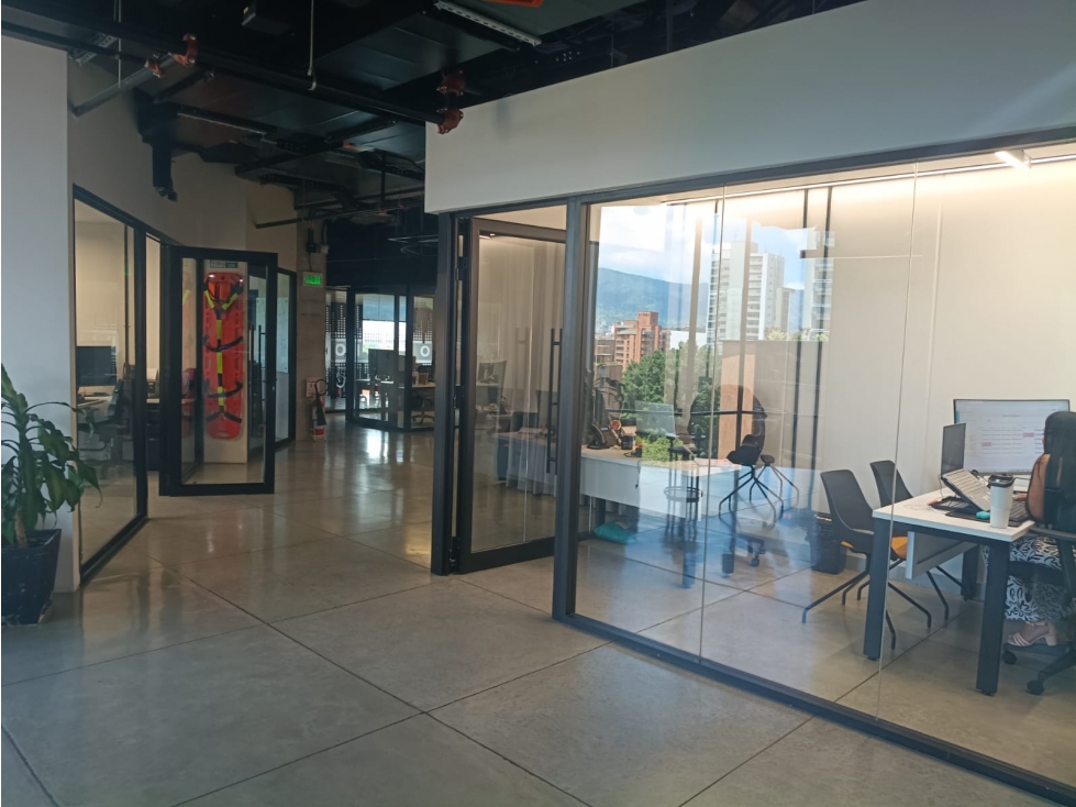 Oficina en arriendo de 909 m² en Milla de Oro, Medellín — foto 5