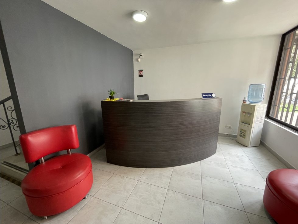 Casa lote media mixtura en Laureles | Potencial empresa o constructor — foto 2