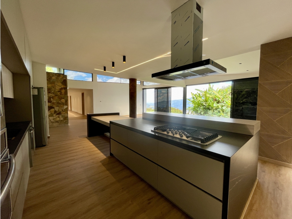 Casa Exclusiva 3 habitaciones en Las Palmas, Medellín — foto 3