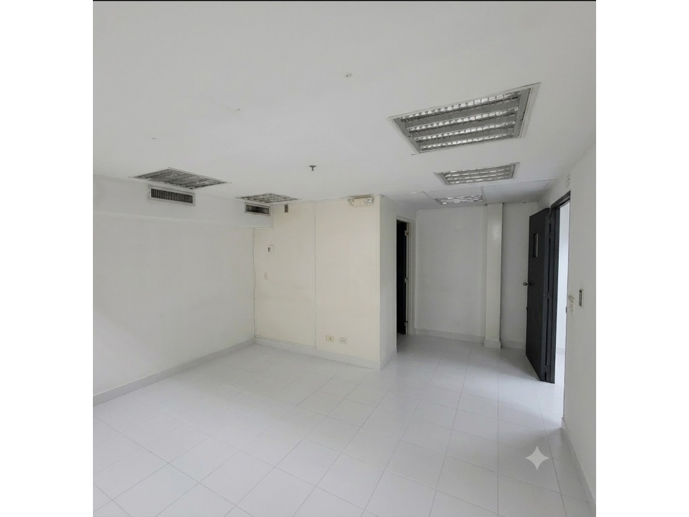 Local comercial en arriendo en City Plaza | 212 m² — foto 2