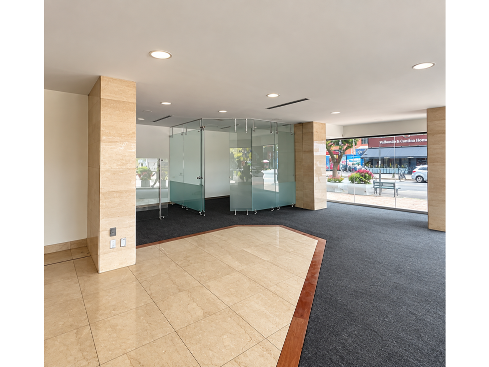 Local comercial en arriendo de 418 m² | Centro 93 | Bogotá