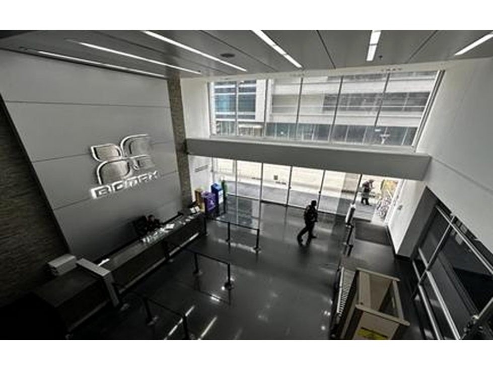 Oficina en arriendo de 103 m² | Torre REM | Bogotá — foto 2