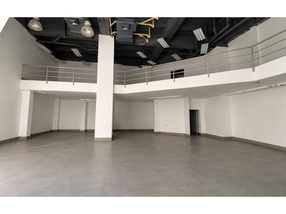 Local de 229 m² en arriendo | CC Americano | Barranquilla — foto 2