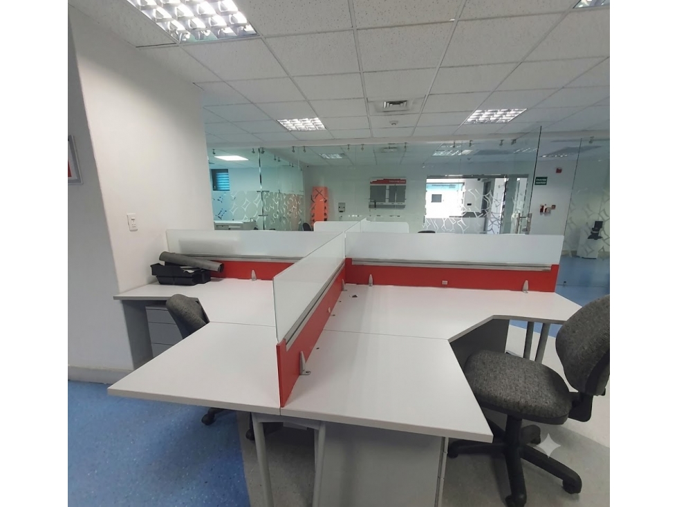Oficina en arriendo en la Avenida El Poblado - área de 248 m² — foto 3