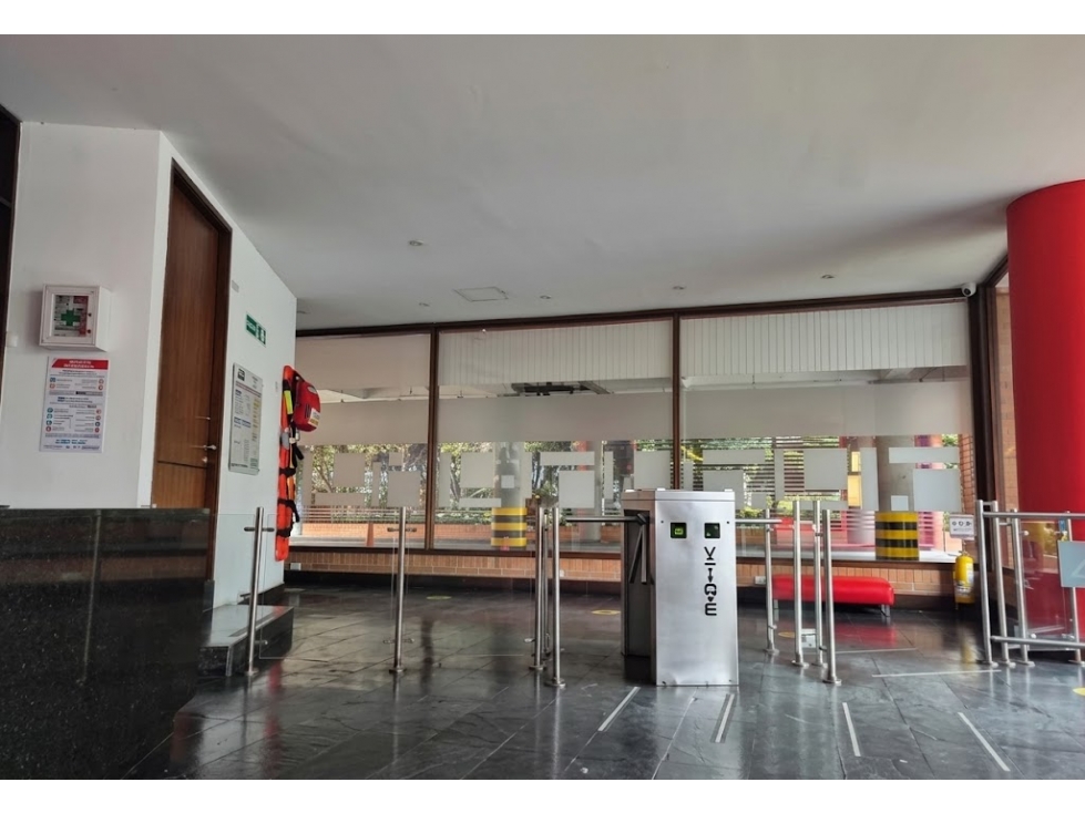 Oficina en arriendo en Spazio 98 | 100m2   