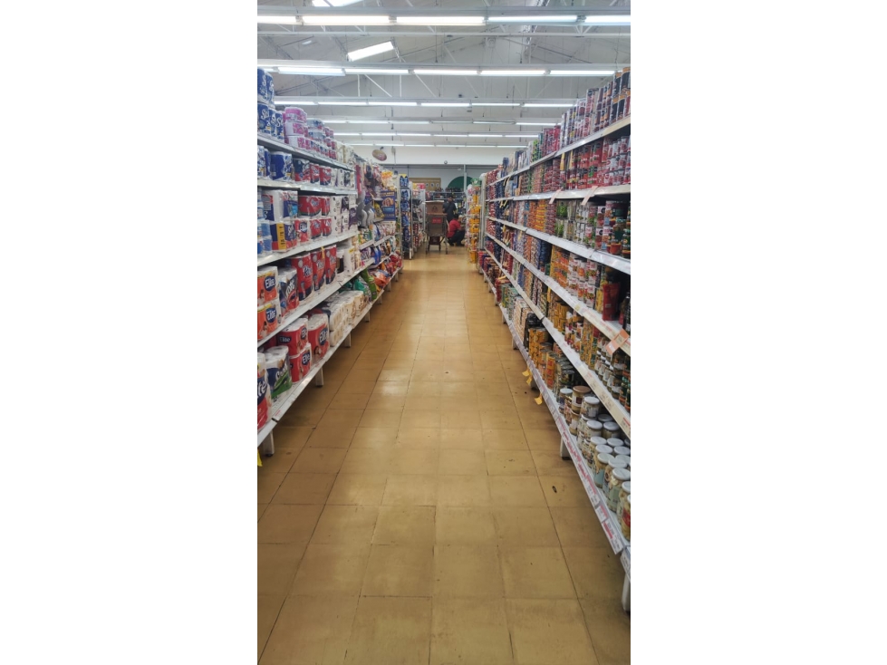 Lote comercial con edificación cerca al parque en La Ceja — foto 4