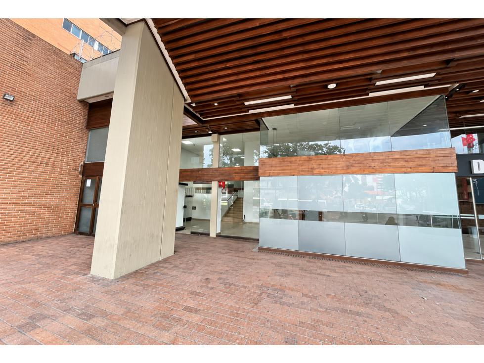 Local comercial en arriendo de 322 m² | Avenida Chile | Bogotá — foto 4