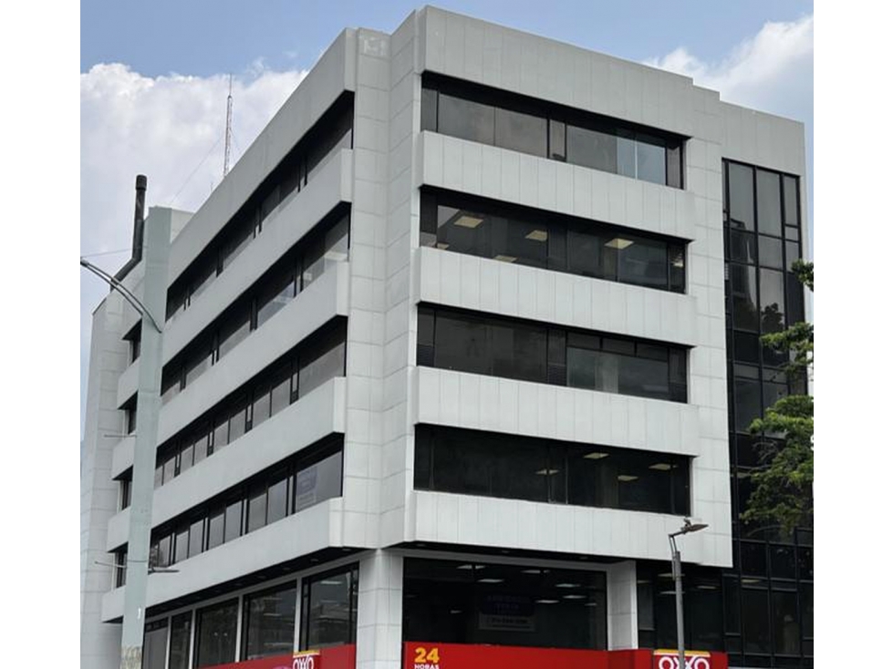 Local en arriendo 1.964 m² | Edificio Megalínea | Bogotá