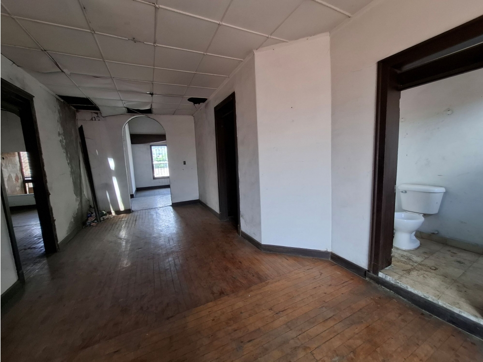 Casa lote de 415m² lote y 535m² construida | Prado Centro | Medellín — foto 2