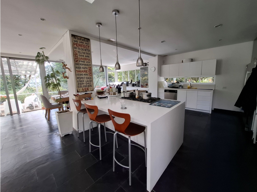 CASA EN ENVIGADO LOMA DEL ESCOBERO — foto 4