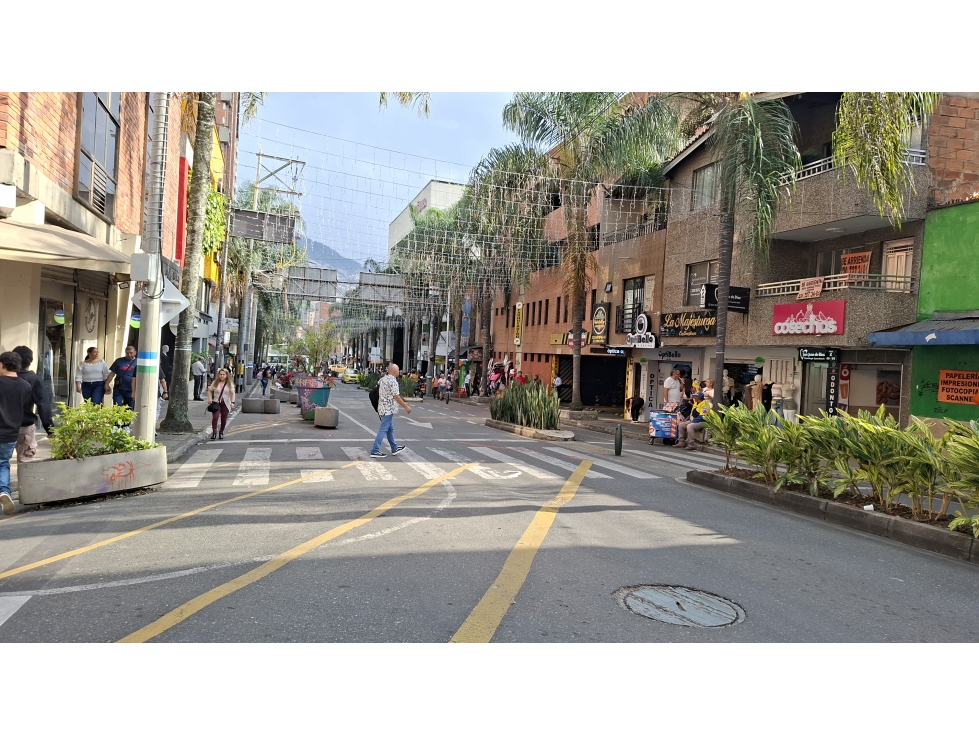 Local comercial en venta en Manchester - Bello — foto 6