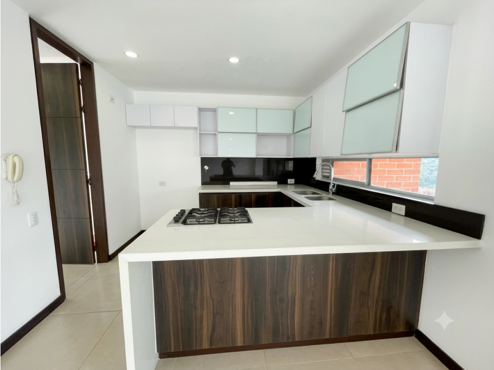 Apartamento 2 Alcobas + Estudio, Santa María de los Ángeles El Poblado — foto 4