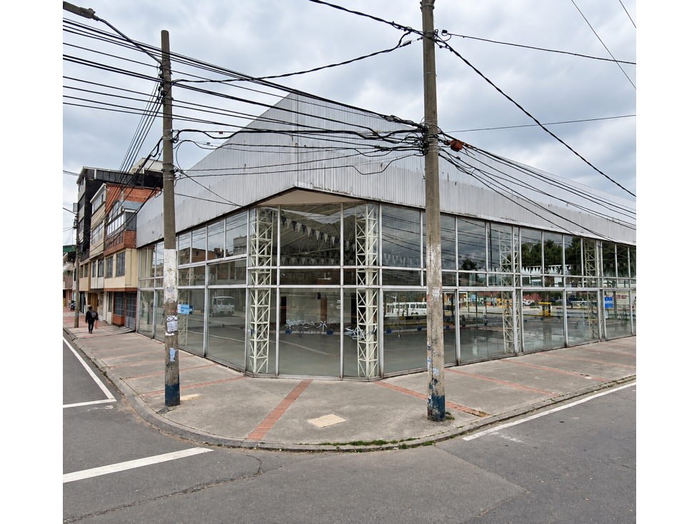 Local comercial en arriendo de 730 m² | Antonio Nariño | Bogotá