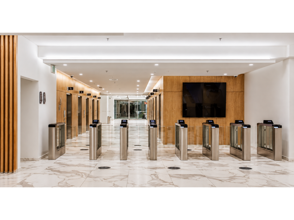 Oficina AAA de 853,5 m² en arriendo | Ciudad del Río