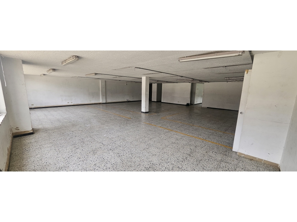 Locales comerciales en arriendo | Centro Logístico, Logika Calle 13 - 1