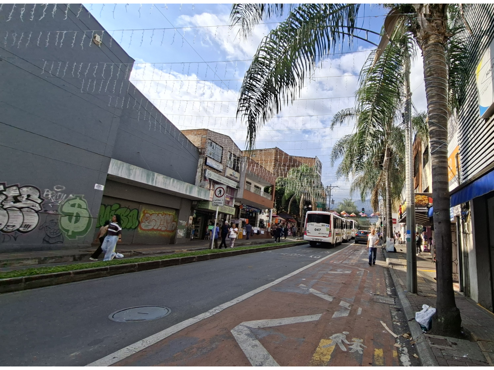 Local comercial en venta en Manchester - Bello — foto 2