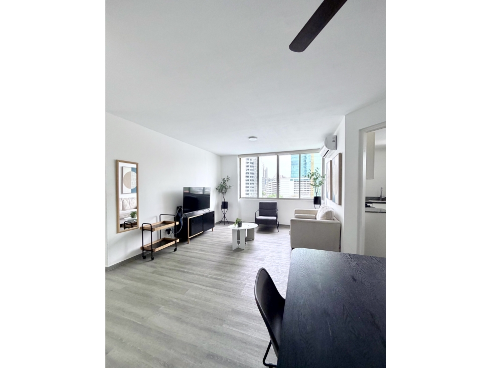 Alquilo apartamento en PH Excelsior Plaza