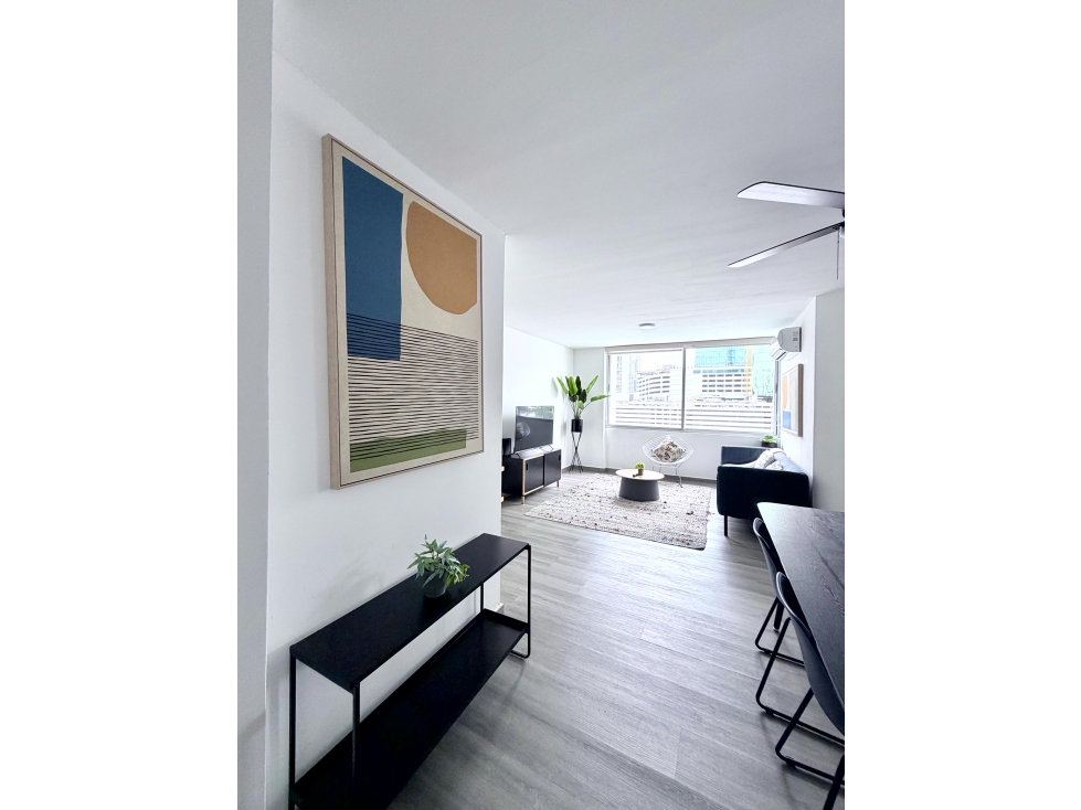 Alquilo apartamento en el PH Excelsior en Calle 50