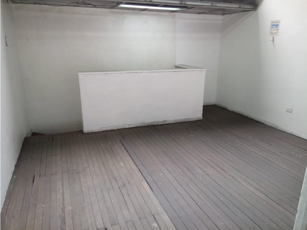 VENDO BODEGA BARRIO PENSILVANIA — foto 6