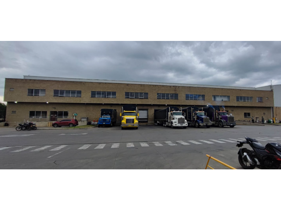 ARRIENDO PARQUE INDUSTRIAL ZONA SIBERIA - 1