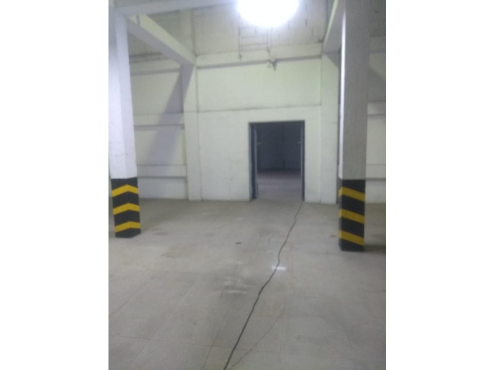 VENTA BODEGA ZONA INDUSTRIAL PUENTE ARANDA