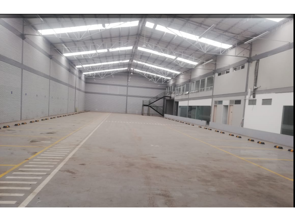 VENTA BODEGA ZONA INDUSTRIAL PUENTE ARANDA RENTANDO - 3