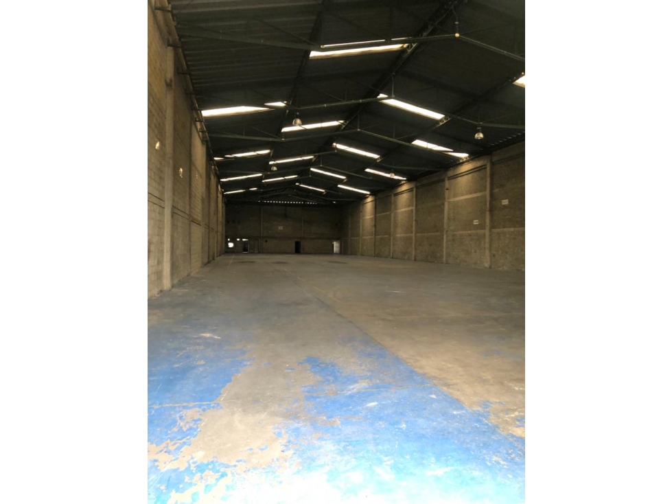 SE ARRIENDA BODEGA INDUSTRIAL MOSQUERA - 2