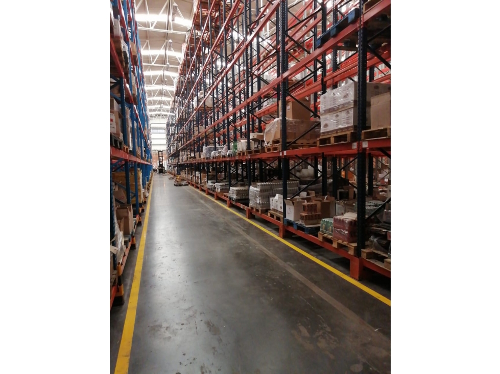ARRIENDO BODEGA PARQUE INDUSTRIAL SIBERIA - 3