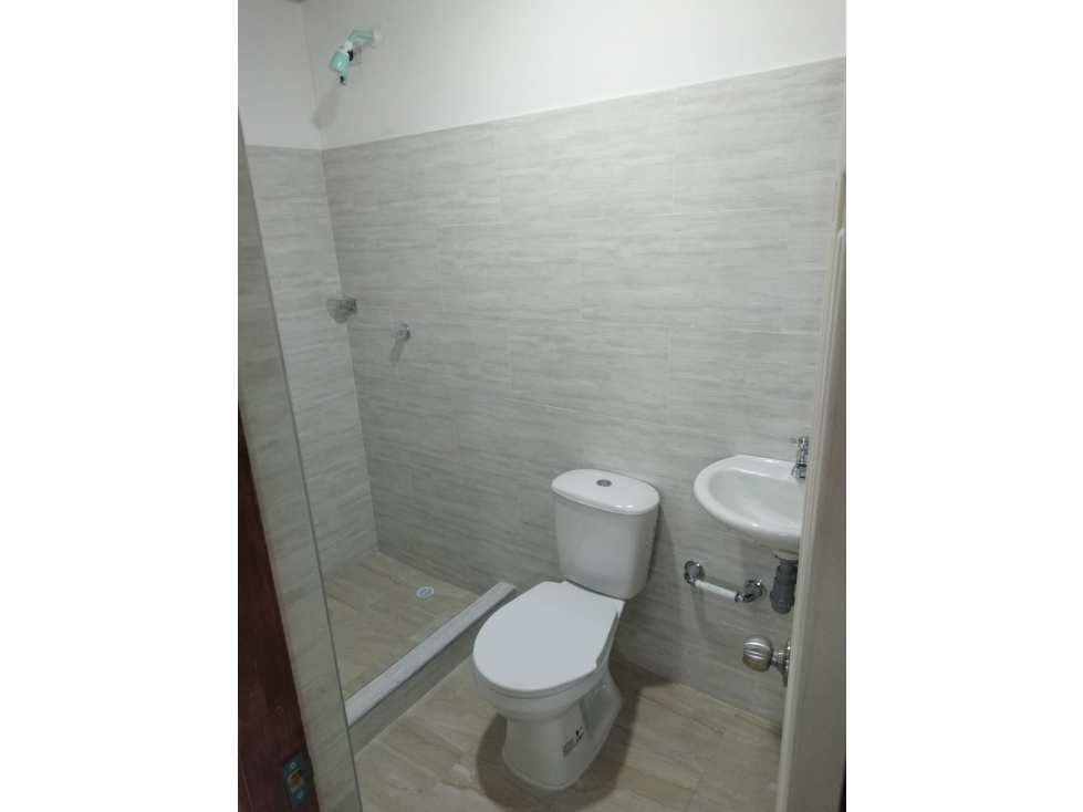 SE VENDE PROPIEDAD RENTABLE BARRIO SANTA LUCIA — foto 5