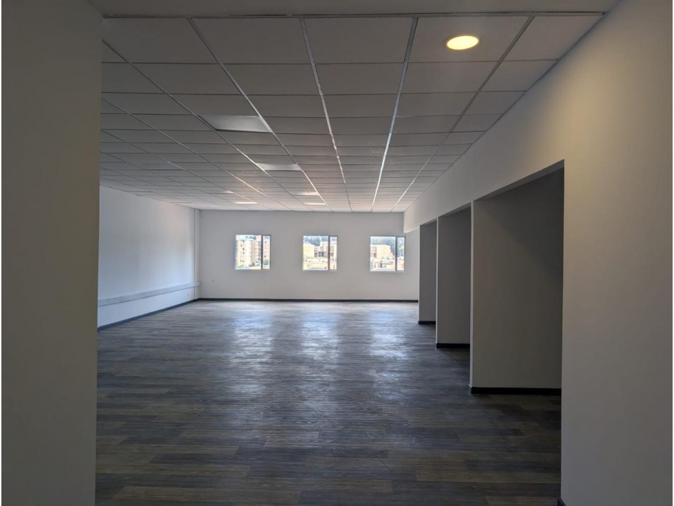 VENDO O ARRIENDO BODEGA EN PARQUE EMPRESARIAL