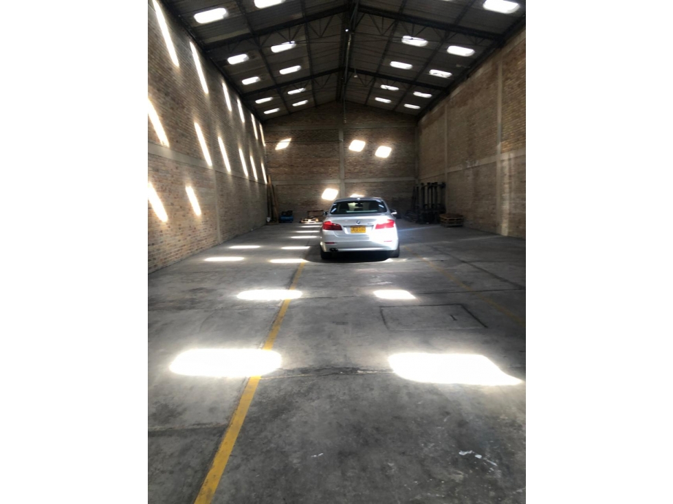 ARRIENDO BODEGA ZONA INDUSTRIAL SANTANDER - 1