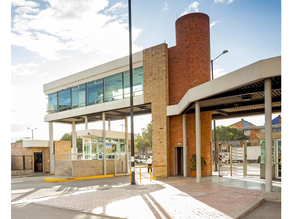 ARRIENDO BODEGA PARQUE EMPRESARIAL FONTIBON