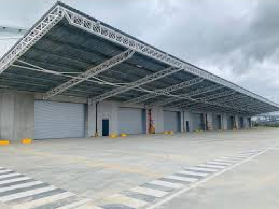 ARRIENDO BODEGA EN PARQUE EMPRESARIAL MADRID - 4